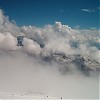 widok z Elbrusa na pasmo Kaukazu